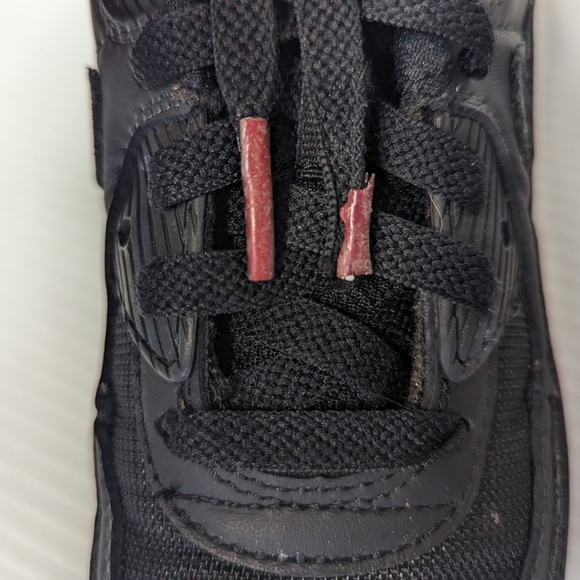 Nike Air Max 90 Youth size 3 Black Red lace up sneakers shoes - Picture 3 of 9